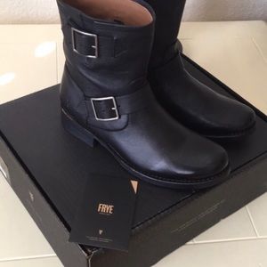 Brand new Frye boot